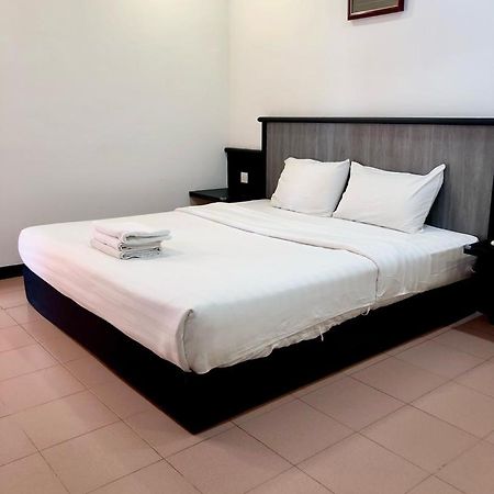 Intan Beach Resort Куала-Тренгану Экстерьер фото