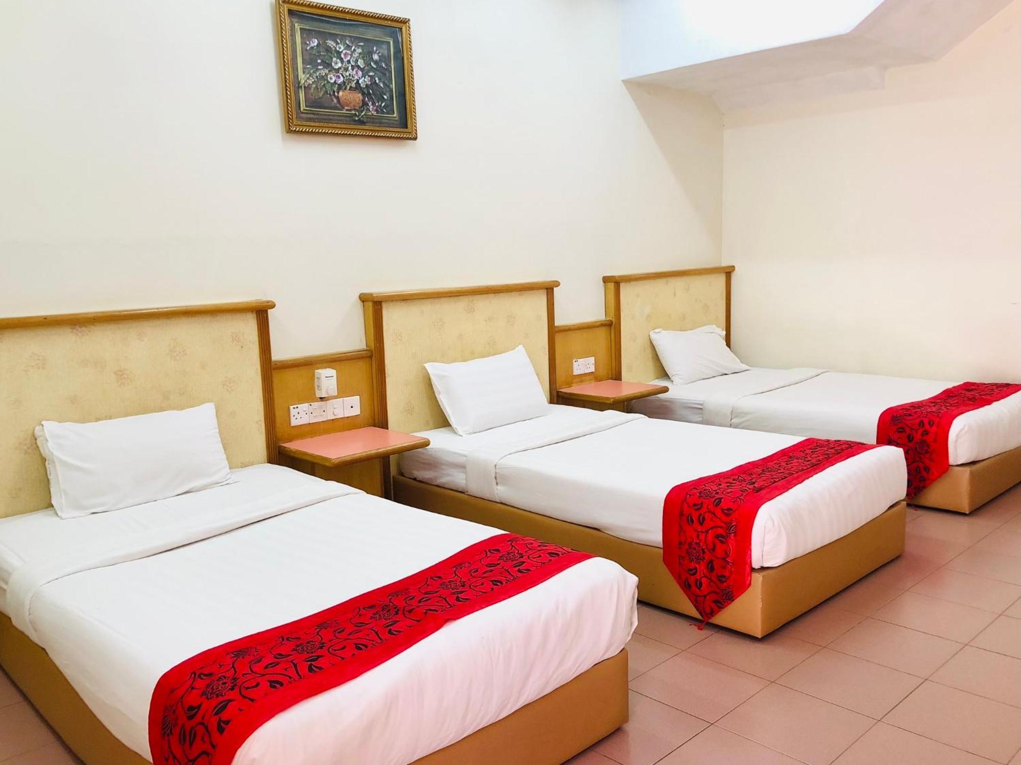 Intan Beach Resort Куала-Тренгану Экстерьер фото