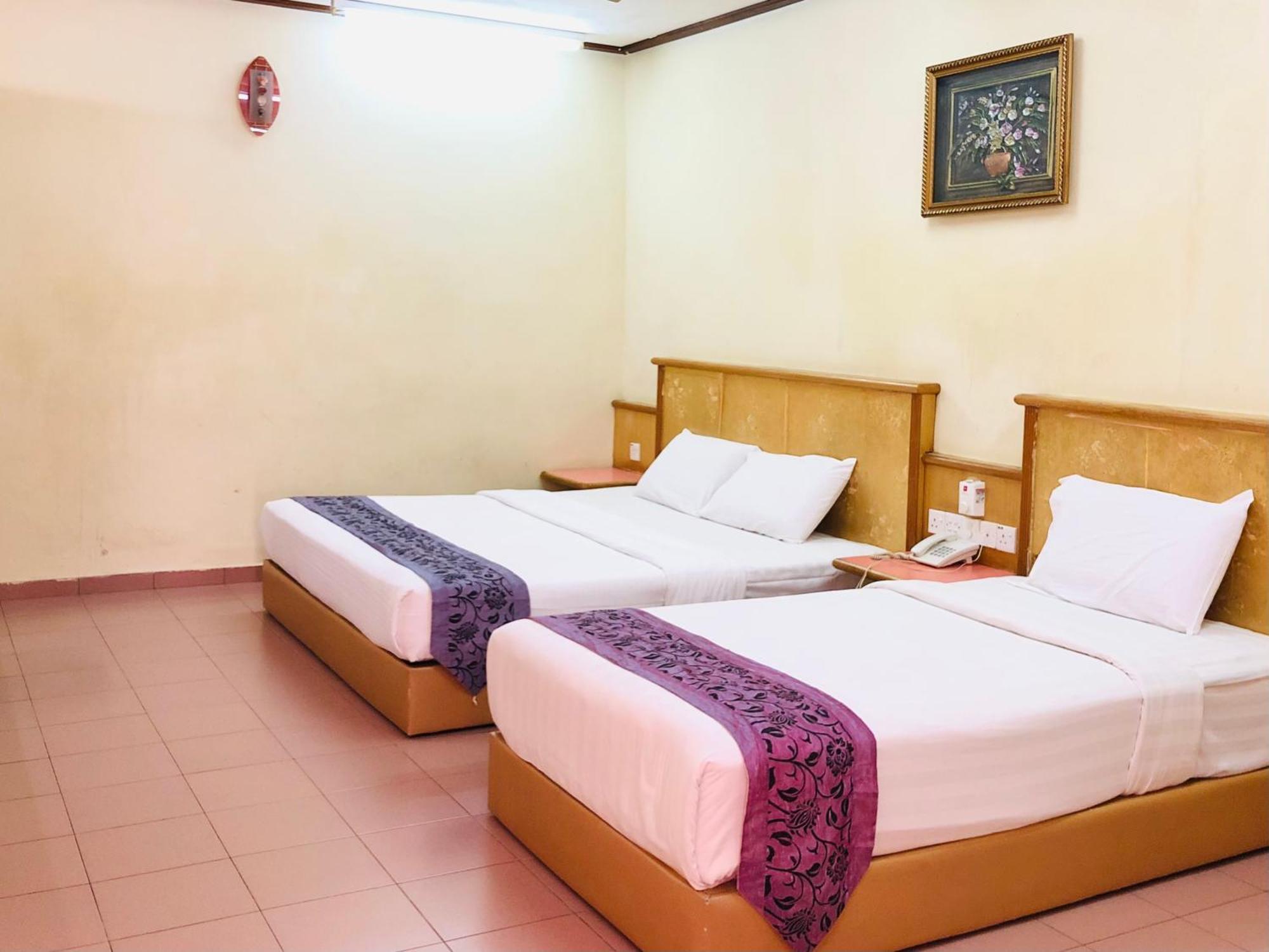 Intan Beach Resort Куала-Тренгану Экстерьер фото