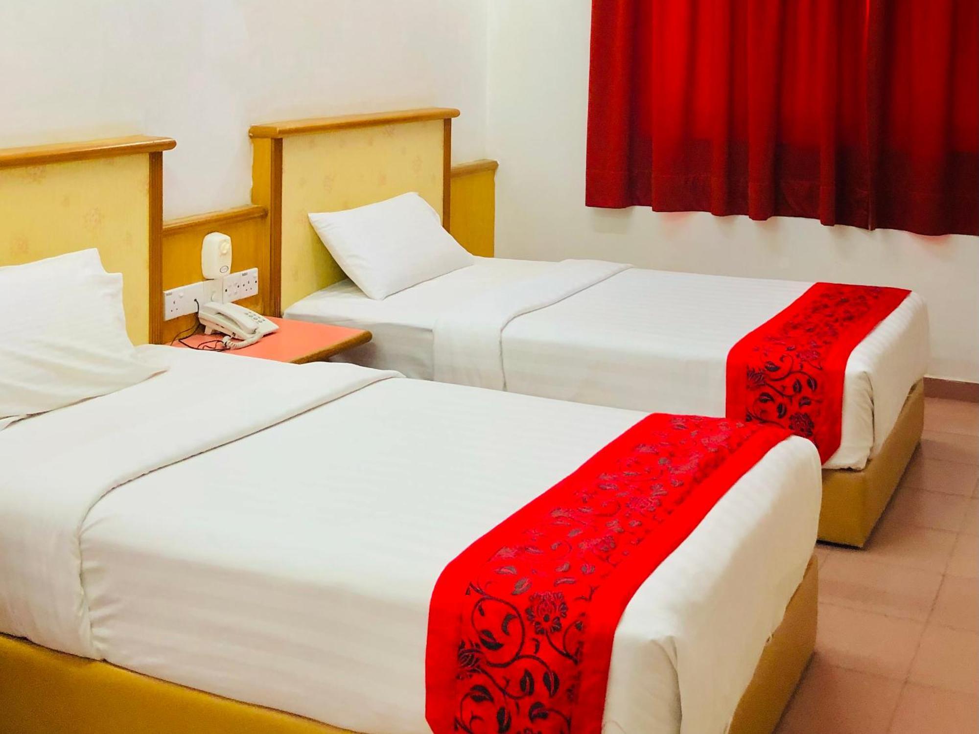 Intan Beach Resort Куала-Тренгану Экстерьер фото